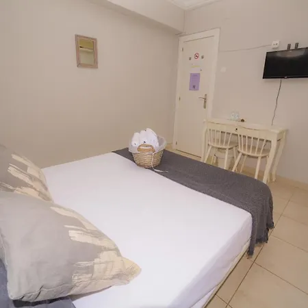 Konukevi Old Town 3*